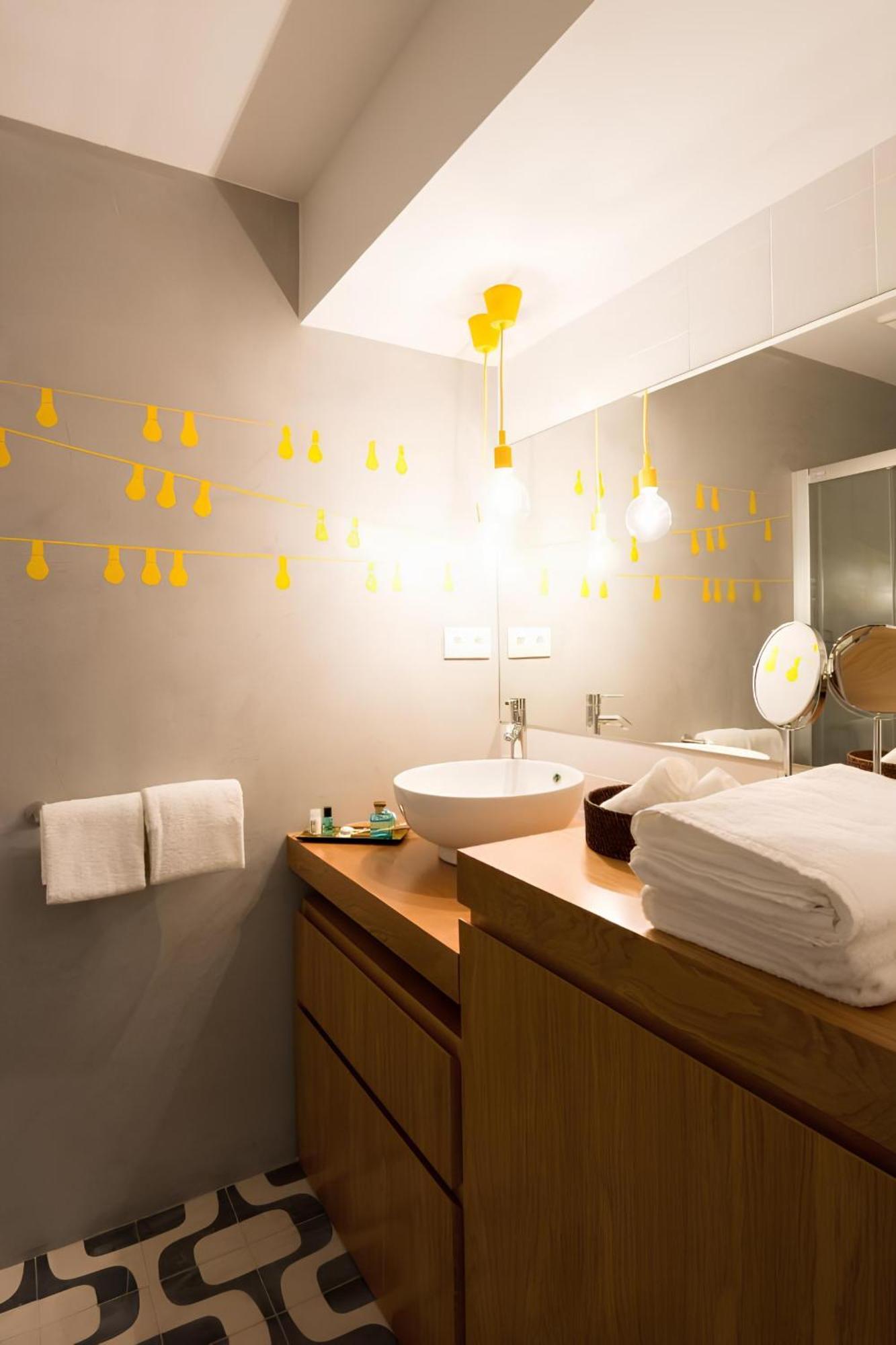 Casa Do Castelo 1- Work Or Relax In The Historic Heart Of Lisbon! Lägenhet Exteriör bild